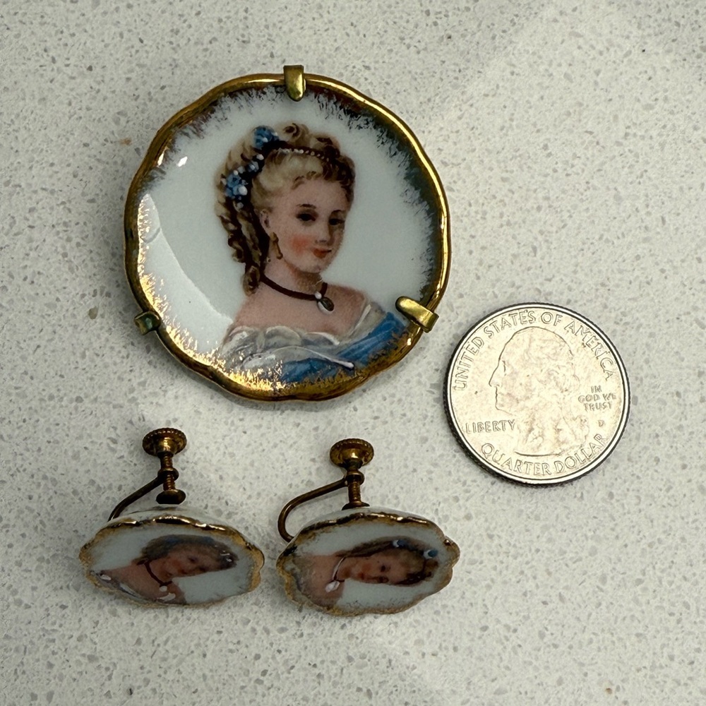 Vintage Limoges Porcelain Hand Painted Brooch and Screwback Earrings Set 1940s - Picture 12 of 15